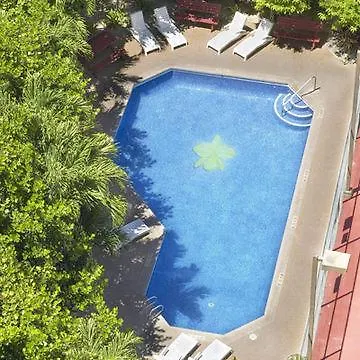 Equus Hotel Honolulu 3*,