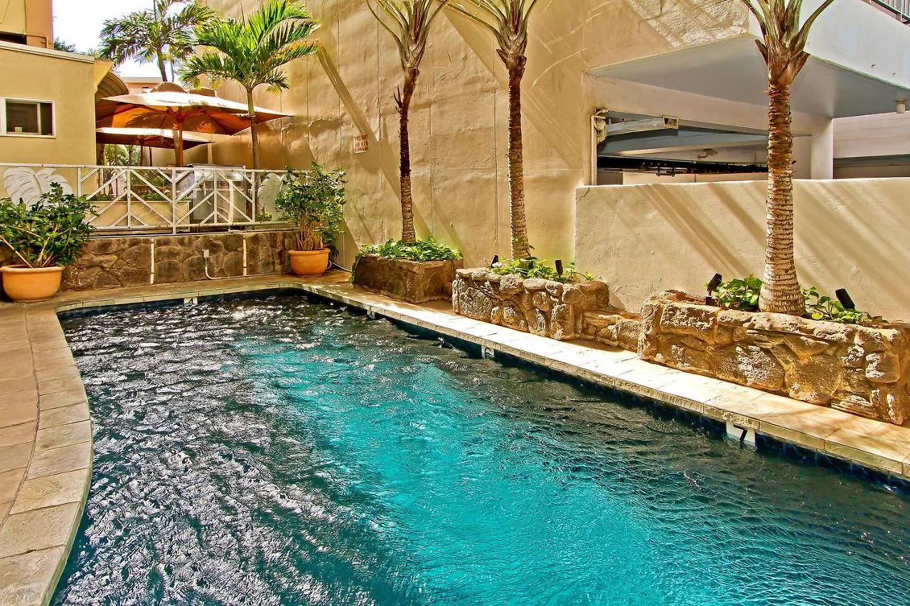 Equus Hotel Honolulu