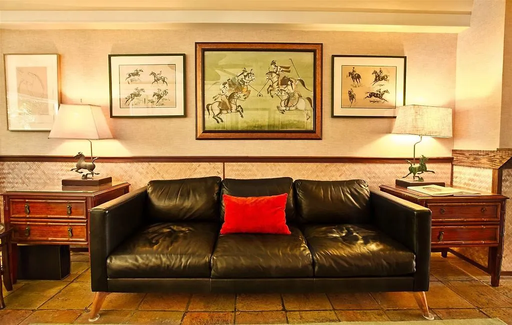 Equus Hotel Honolulu