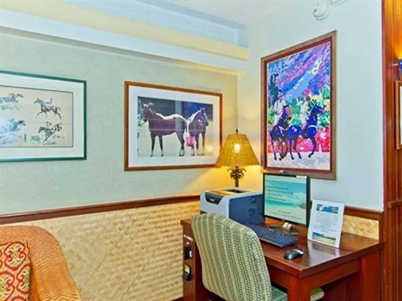 Equus Hotel Honolulu 3*,  United States