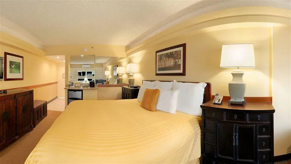 Equus Hotel Honolulu